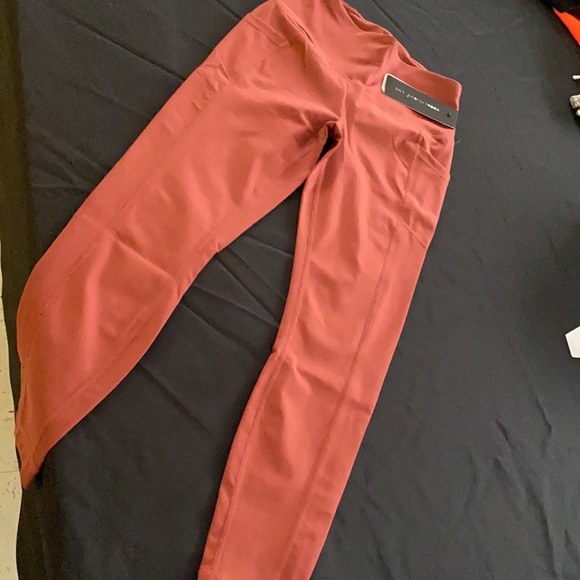 SALE!!!!!!!Brand new Yoga-lic-ious leggings - Picture 7 of 8